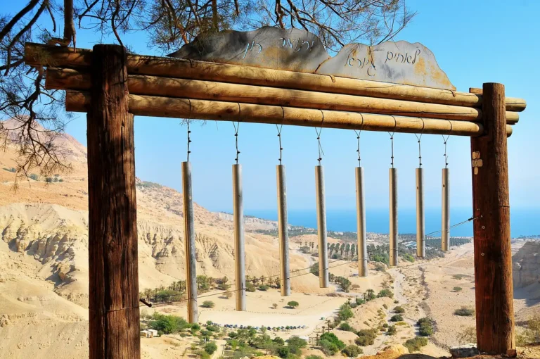 נוף מהקיבוץ אל שמורת עין גדי וים המלח